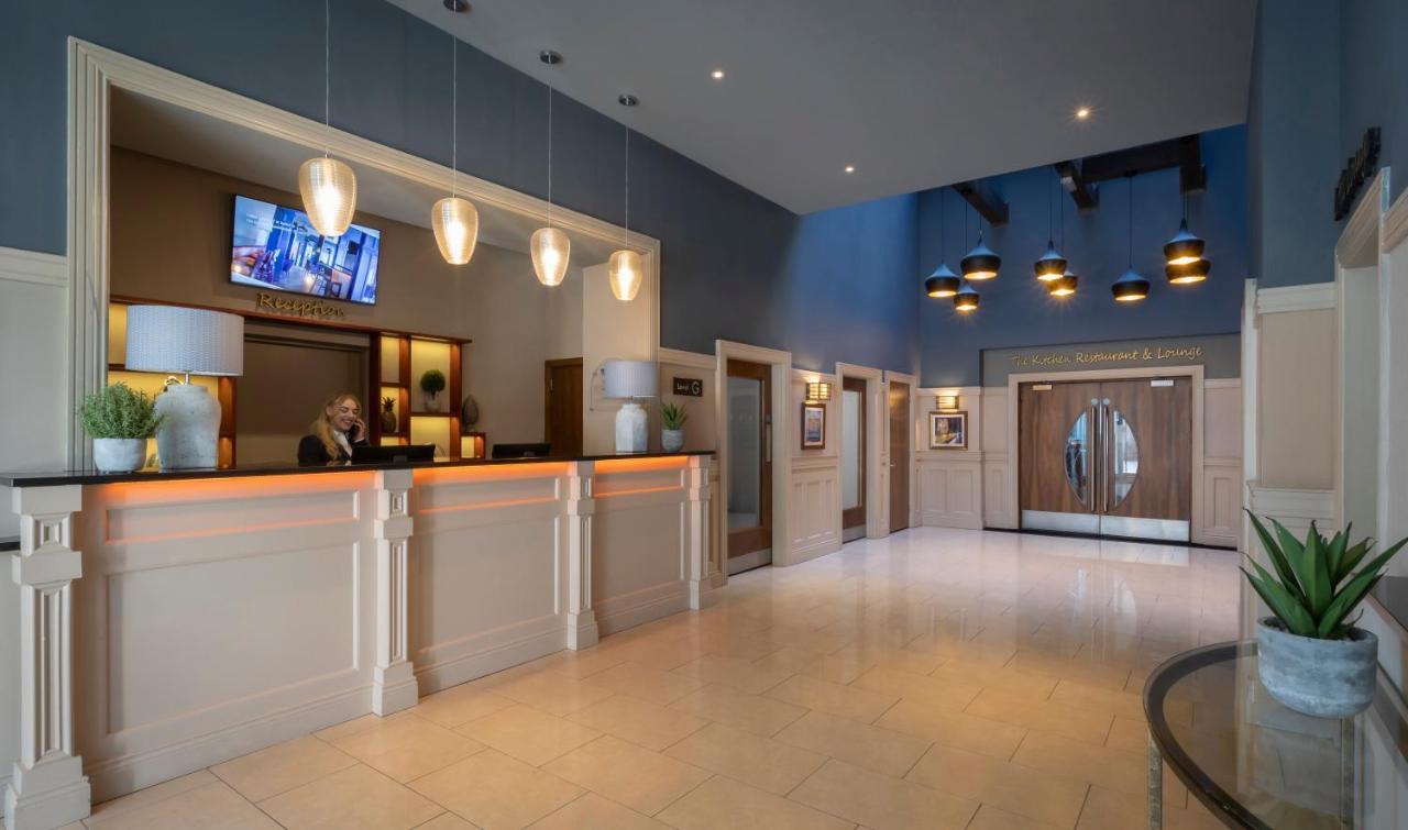 Metro Hotel Dublin Airport แซนทรี ภายนอก รูปภาพ