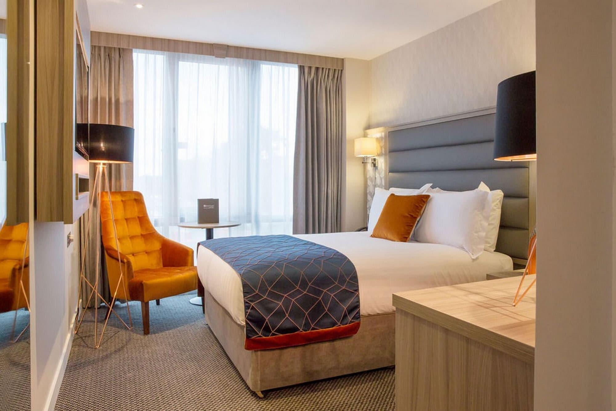 Metro Hotel Dublin Airport แซนทรี ภายนอก รูปภาพ